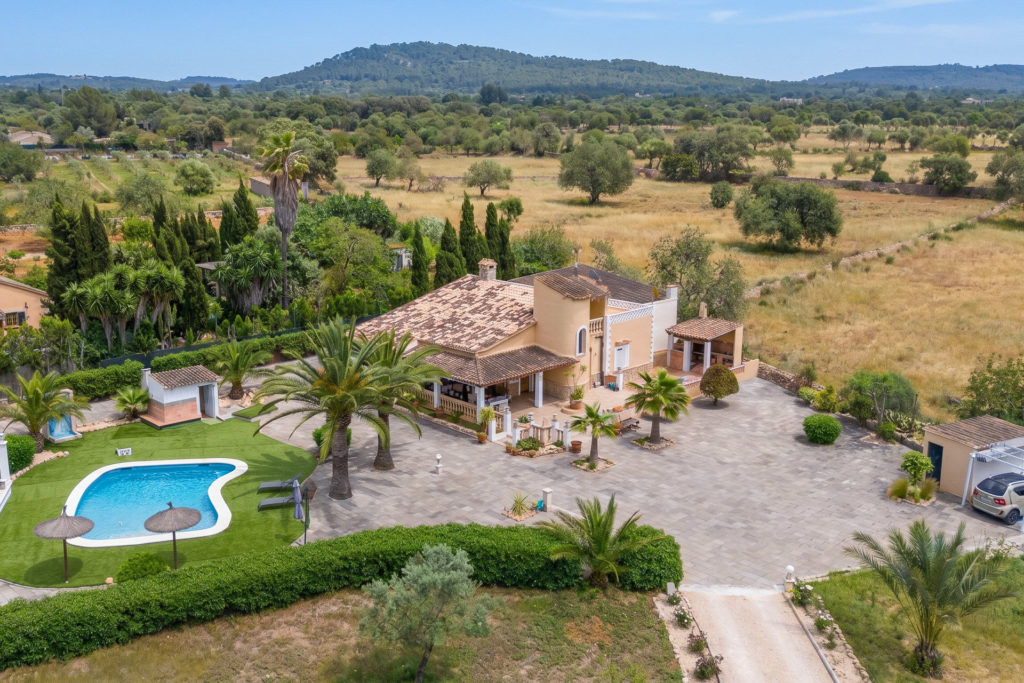 Finca im Umland von Llucmajor